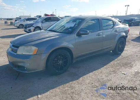 2011 Dodge Avenger Mainstreet z USA, uszkodzony, nr VIN 1B3BD1FG0BN587539